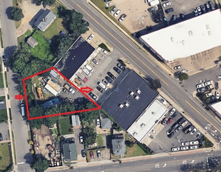 63 Depot Rd, Huntington Station, NY for lease Primary Photo- Image 1 of 2