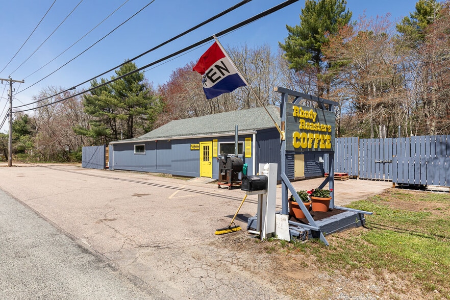 388A Church Street Richmond RI 02894 St, Wood River Junction, RI à vendre - Photo du bâtiment - Image 1 de 11