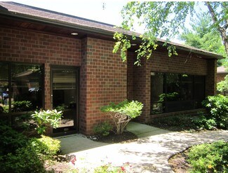 Plus de détails pour 940 W Valley Rd, Wayne, PA - Bureau à louer