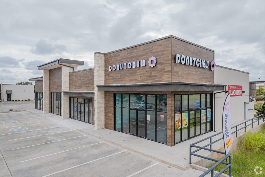 13200 N Pennsylvania Ave, Oklahoma City, OK à louer - Photo principale - Image 1 de 5