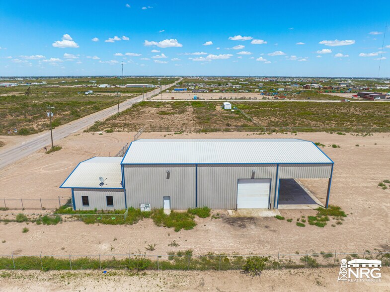 TBD Lot 4 W 42nd St, Odessa, TX à louer - Photo du bâtiment - Image 2 de 11
