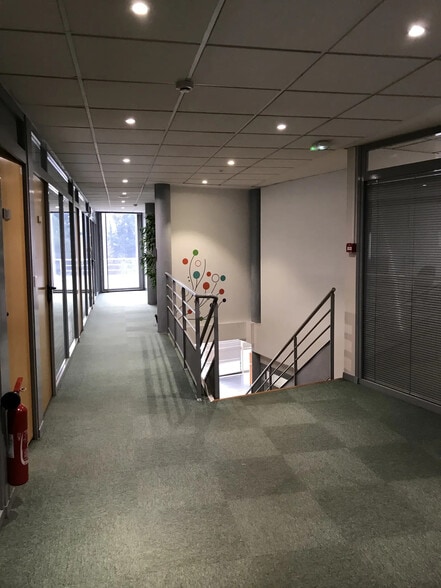 Flex in Cavaillon for sale - Interior Photo - Image 2 of 3