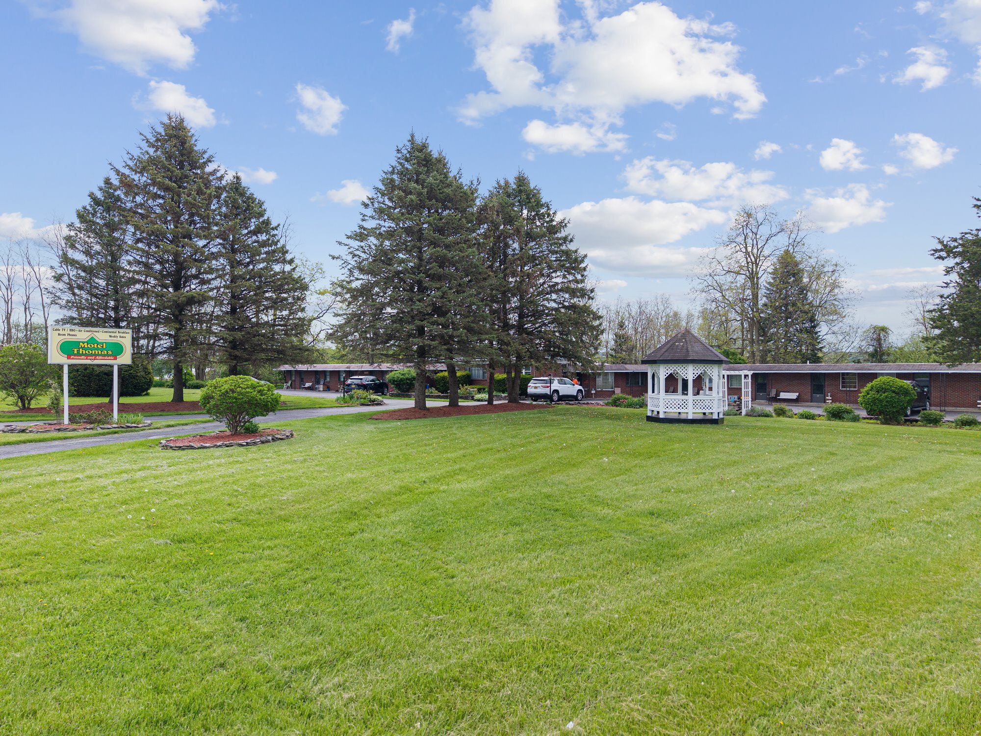 2100 W Genesee Tpke, Camillus, NY à vendre Photo du bâtiment- Image 1 de 15