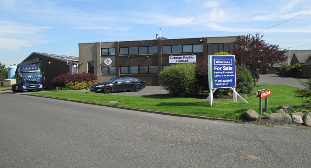 2 Woodside Rd, Forfar à vendre Photo principale- Image 1 de 2