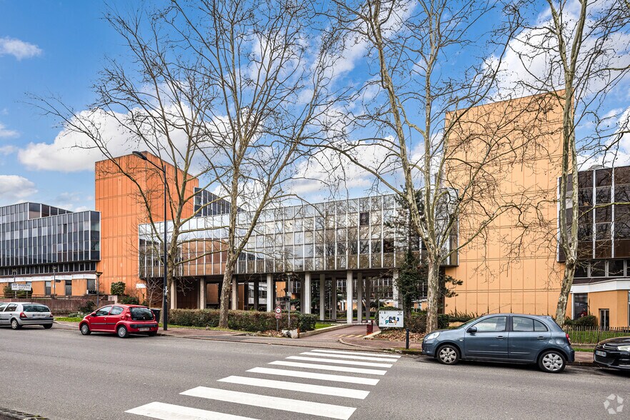 44-58 Rue Roger Salengro, Fontenay-sous-Bois à louer - Photo du bâtiment - Image 3 de 5