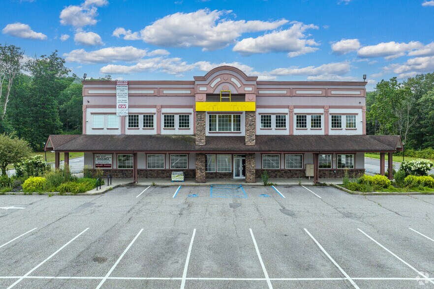 22 US Highway 6, Port Jervis, NY à louer - Photo du bâtiment - Image 2 de 32