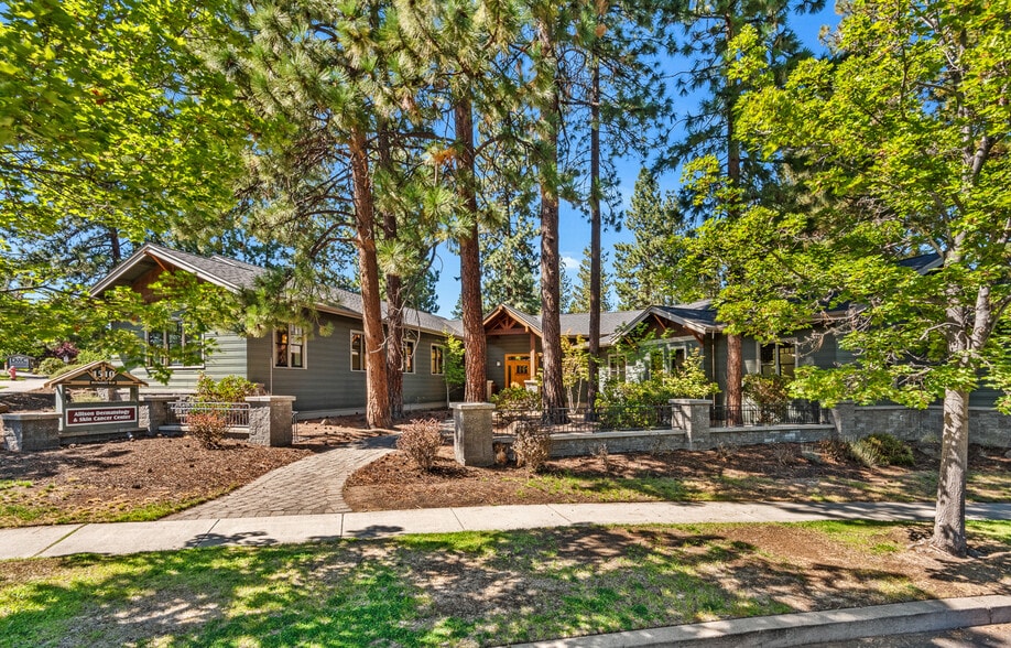 1510 SW Nancy Way, Bend, OR for sale - Building Photo - Image 1 of 7