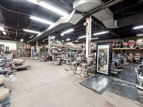 200 E Sunrise Hwy, Freeport, NY for lease Interior Photo- Image 2 of 9
