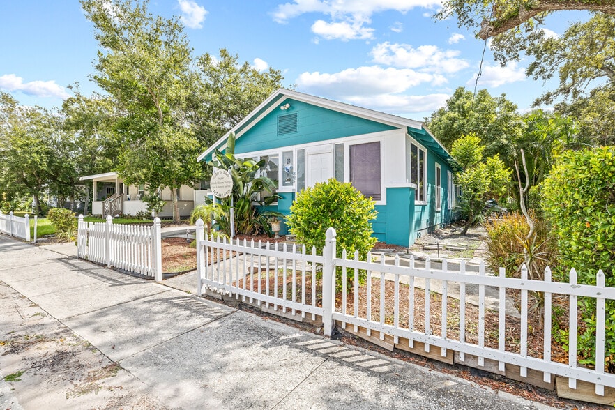 805 Turner St, Clearwater, FL for sale - Building Photo - Image 3 of 28