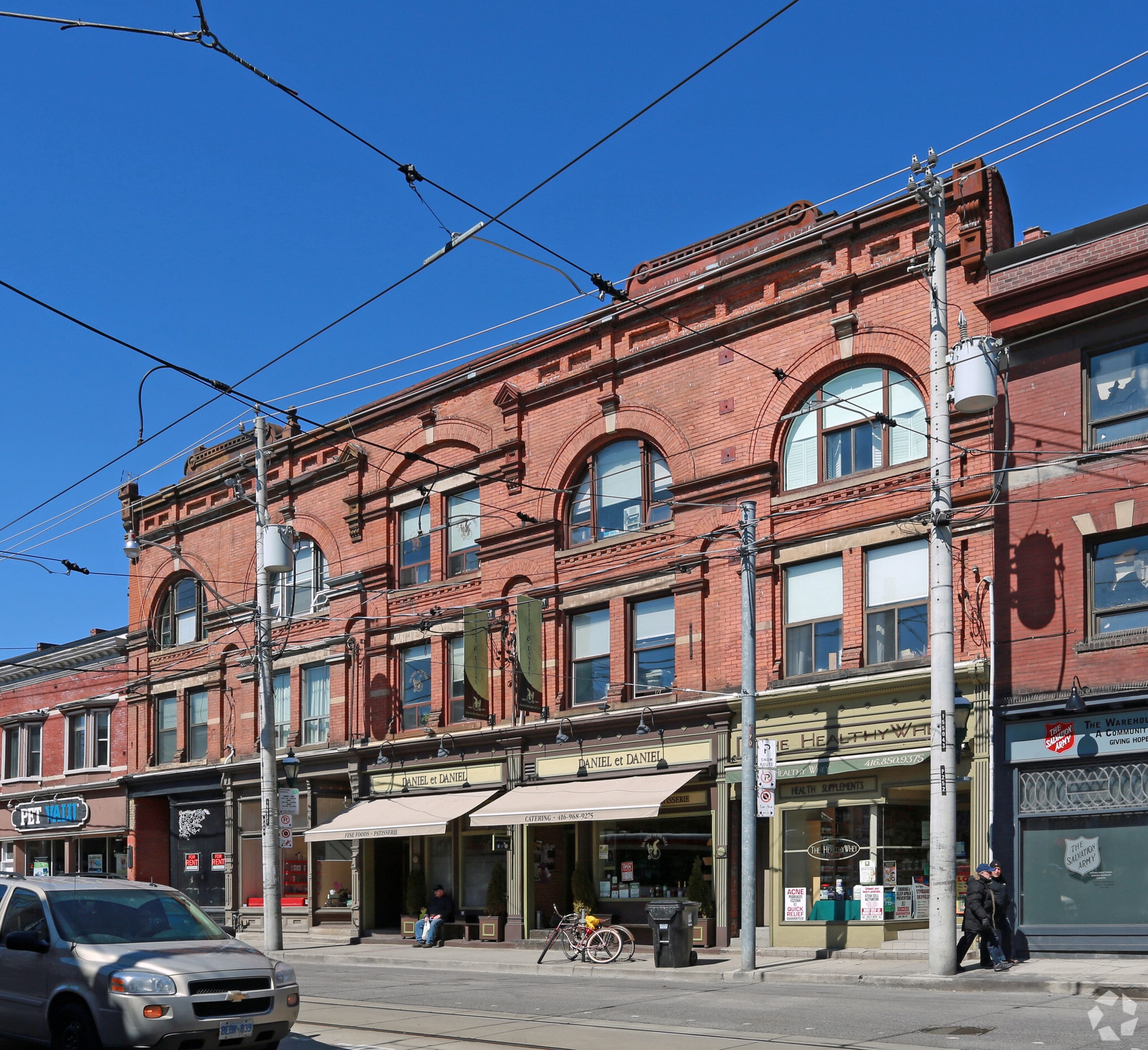 242-250 Carlton St, Toronto, ON for lease Primary Photo- Image 1 of 3