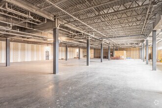 25 Ryan Cres, St. Albert, AB for lease Interior Photo- Image 2 of 3