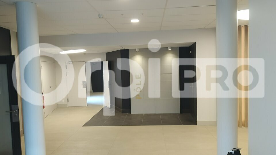 Bureau dans Reims à louer - Photo intérieure - Image 2 de 2
