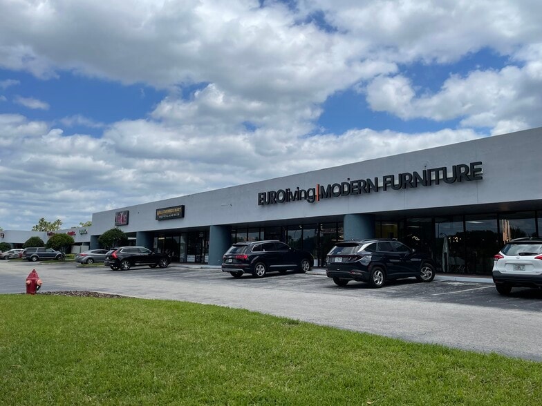 8204 Crystal Clear Ln, Orlando, FL for lease - Building Photo - Image 2 of 8