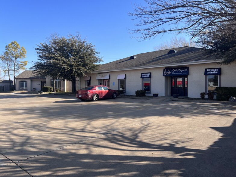 503 NW Sheridan Rd, Lawton, OK for lease - Building Photo - Image 1 of 28