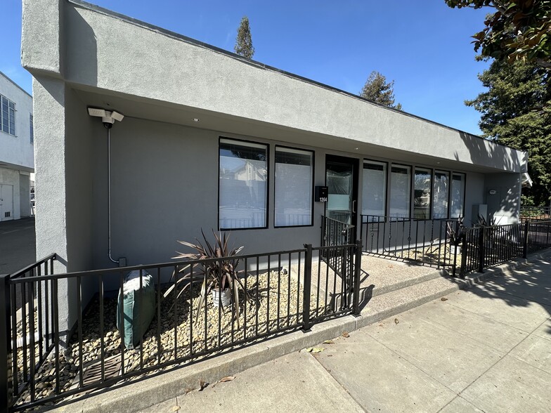 1264 A St, Hayward, CA for lease - Primary Photo - Image 1 of 14