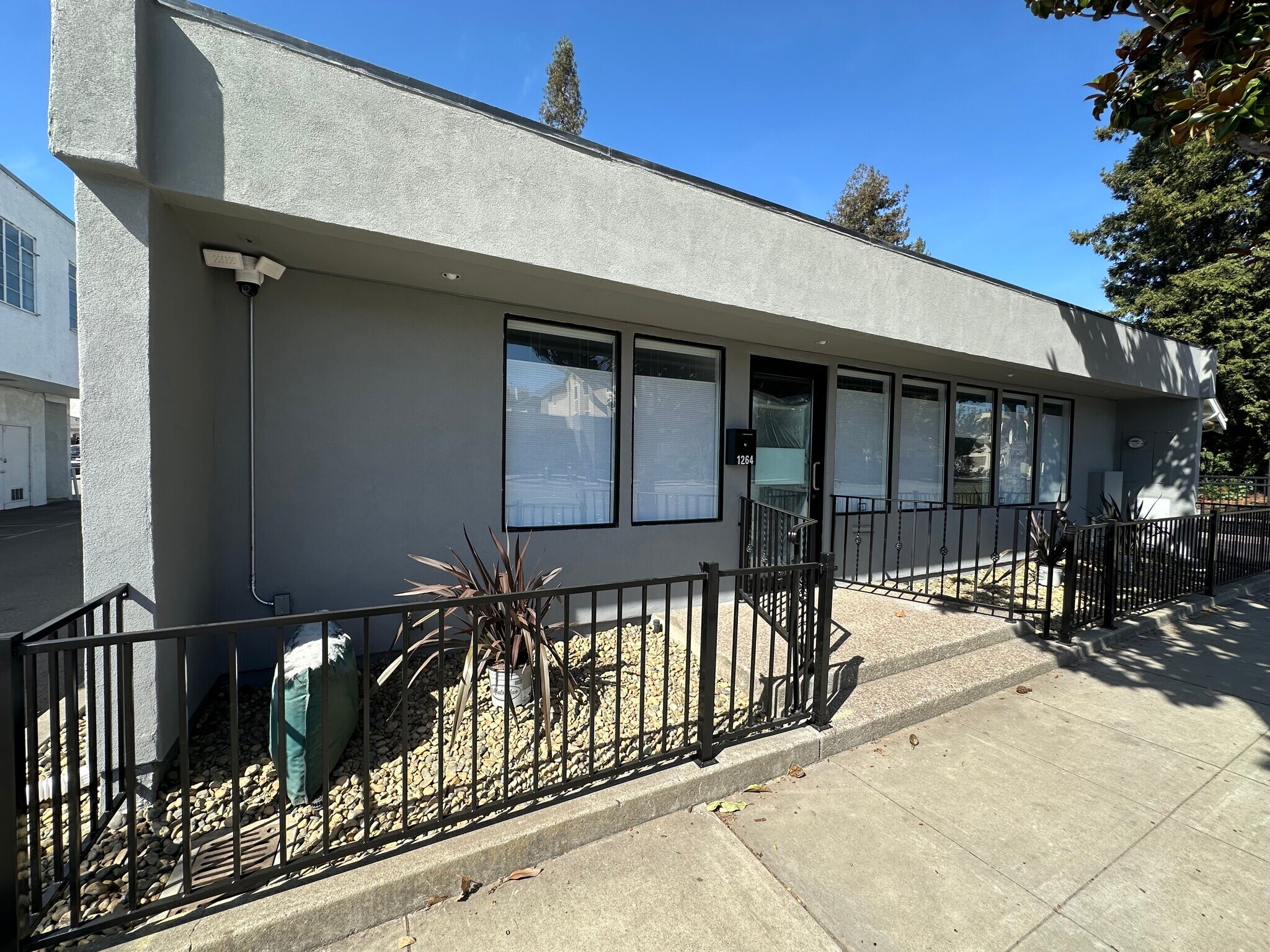 1264 A St, Hayward, CA for lease Primary Photo- Image 1 of 15