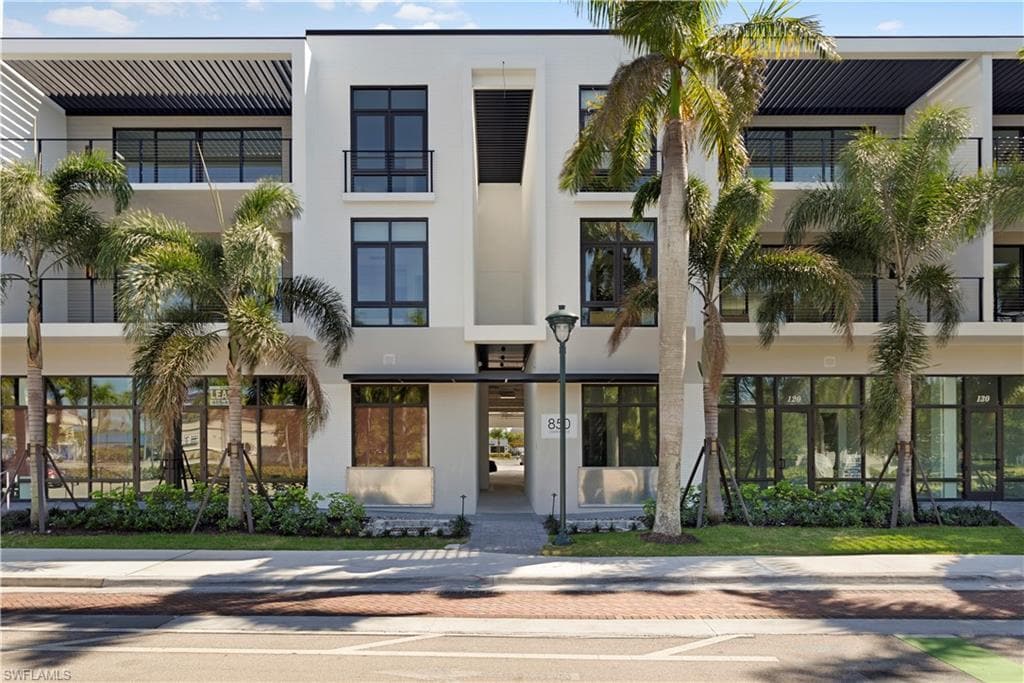 850 Central Ave, Naples, FL for lease Primary Photo- Image 1 of 8