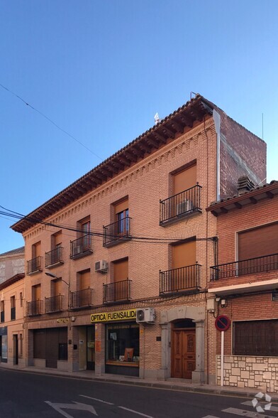 Calle Seis de Octubre, 3, Fuensalida, Toledo for sale - Primary Photo - Image 1 of 2