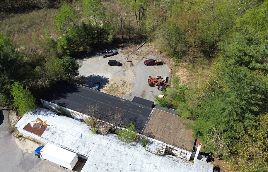 2 Omega Way, Littleton, MA à louer - Photo du bâtiment - Image 3 de 8