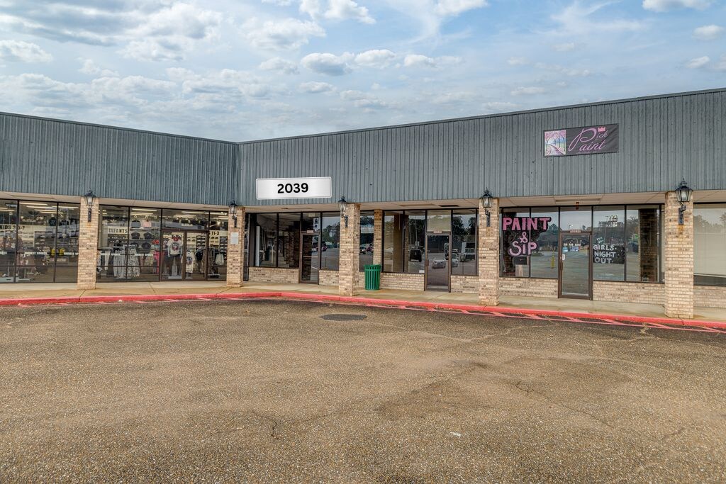 2039 E Madison Ave, Bastrop, LA à louer Photo principale- Image 1 de 7