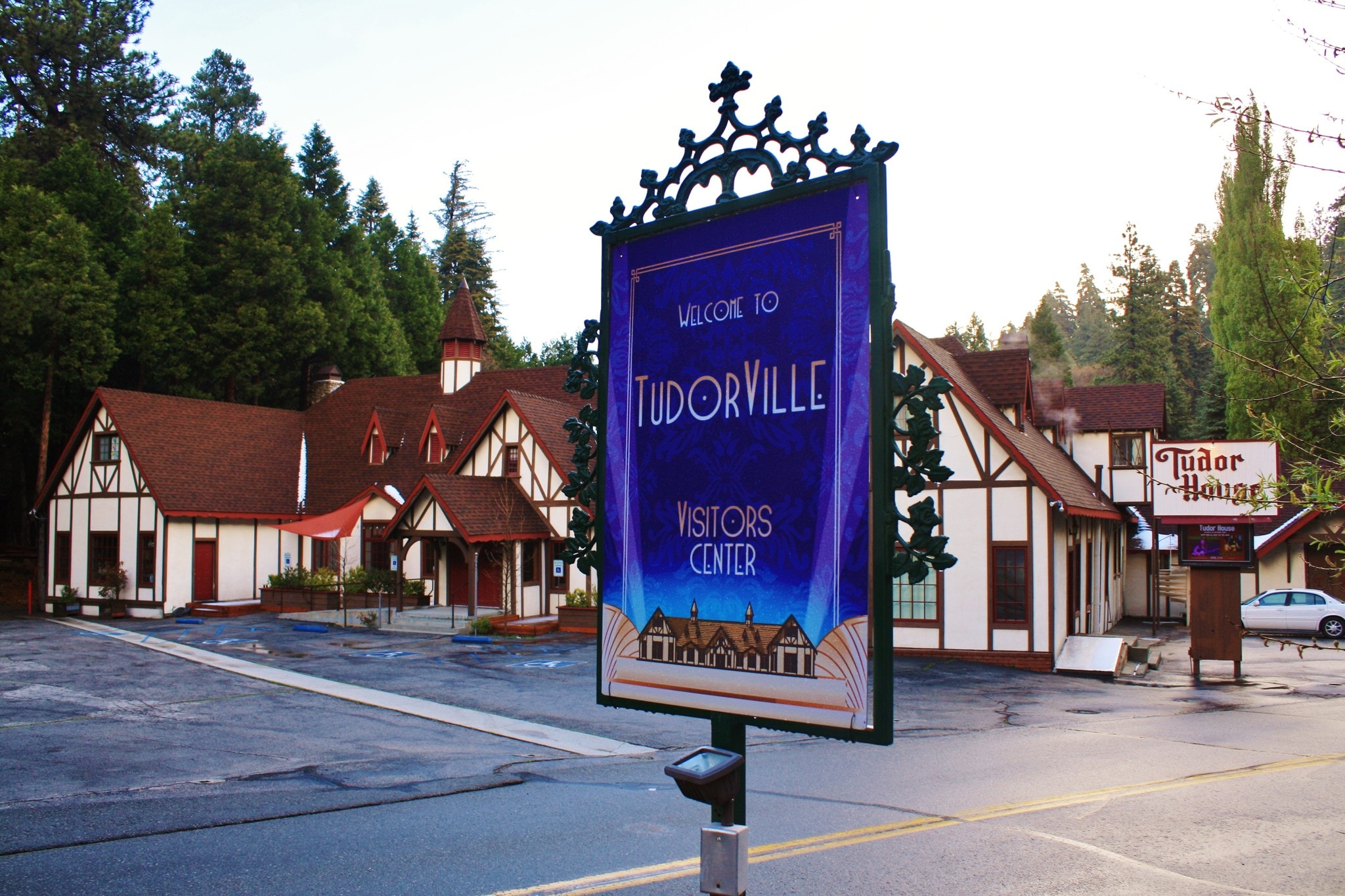 800 Arrowhead Villa Rd, Lake Arrowhead, CA à vendre Photo principale- Image 1 de 34