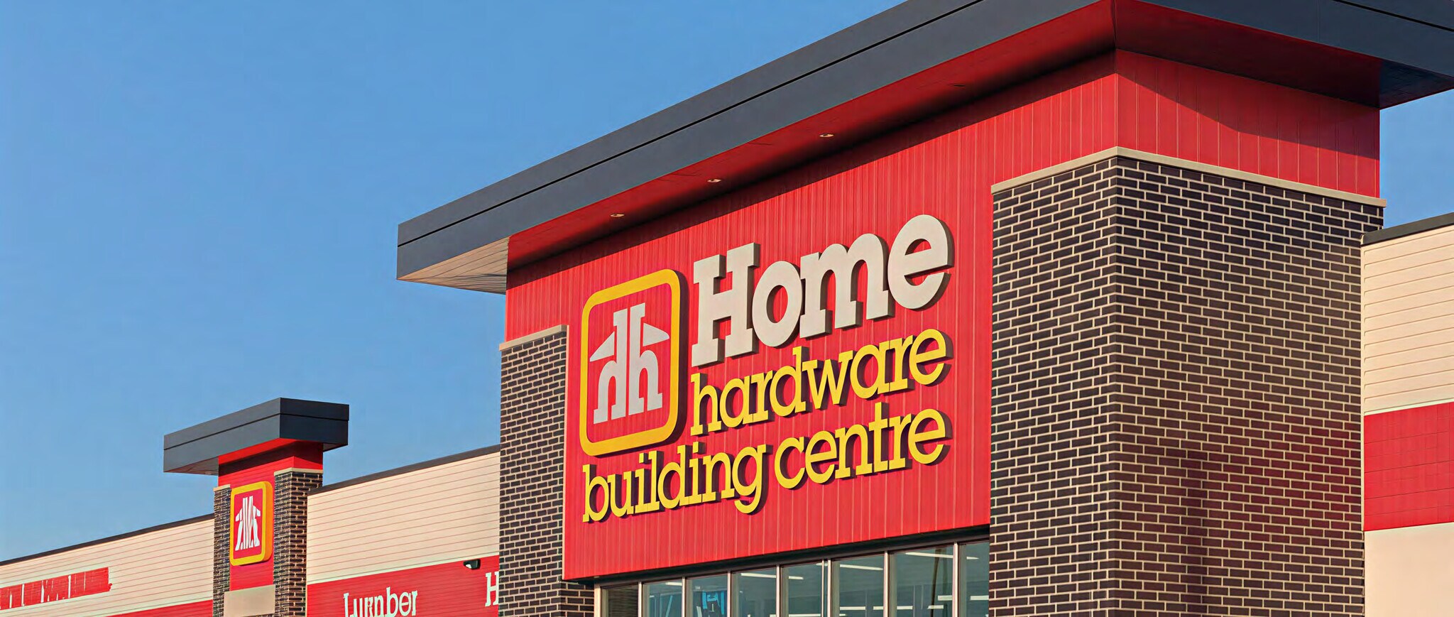 379 Maidstone Av E, Essex, ON for lease Building Photo- Image 1 of 5