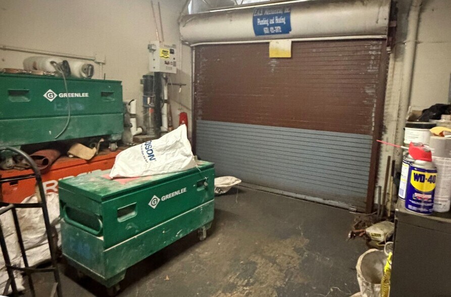 289 Suburban Ave, Deer Park, NY à vendre - Photo du bâtiment - Image 2 de 4