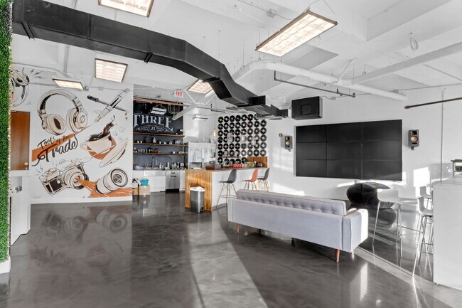 Plus de détails pour 121-189 S Orange Ave, Orlando, FL - Bureau à vendre