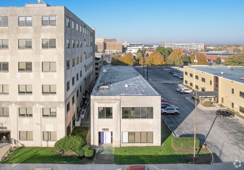 1812 N Meridian St, Indianapolis, IN à vendre - Photo du bâtiment - Image 3 de 4