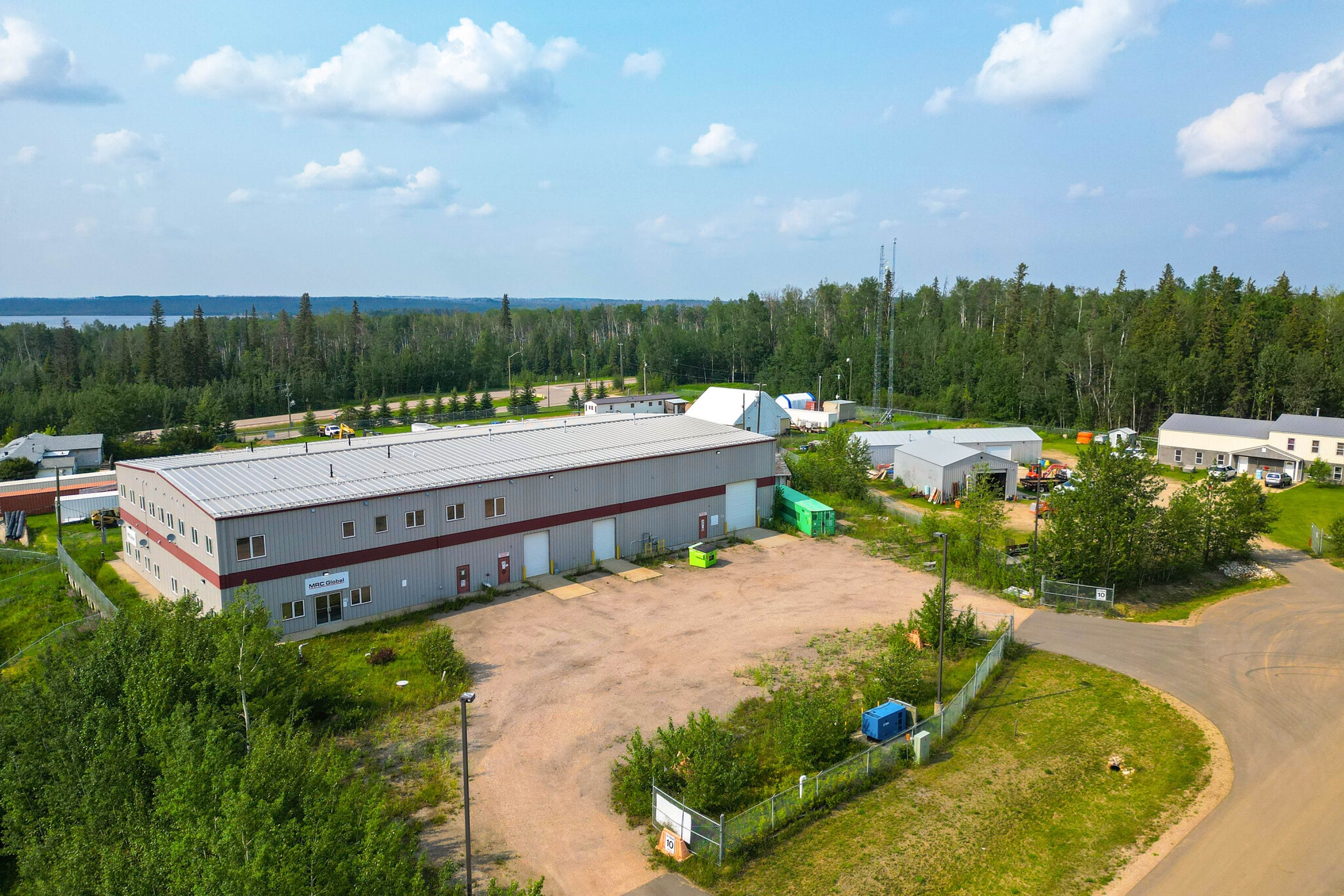 105 Oak Crt, Anzac, AB for sale Primary Photo- Image 1 of 48