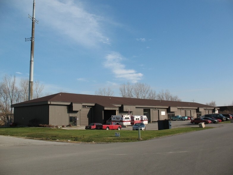 1180 E 86th Pl, Merrillville, IN à louer - Photo du bâtiment - Image 2 de 3