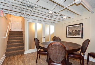 643 S Washington St, Naperville, IL for lease Building Photo- Image 1 of 13