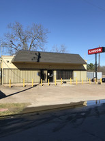 7635 Ley Rd, Houston TX - Dépanneur