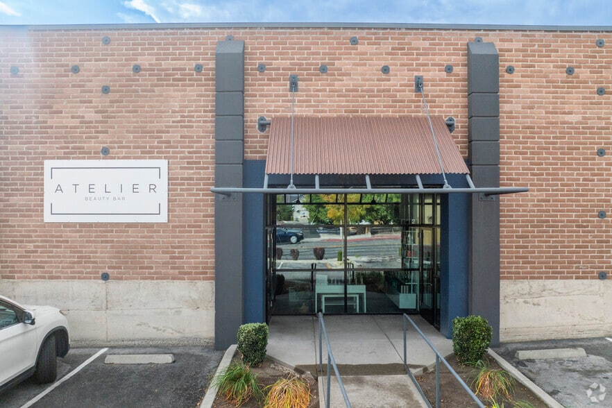 300-328 S Wells Ave, Reno, NV for lease - Building Photo - Image 3 of 5