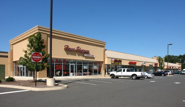 Plus de détails pour 136 Talmadge Rd, Edison, NJ - Commerce de détail à louer