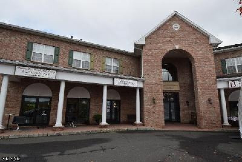63-A Mountain Blvd., Warren, NJ à louer - Photo du bâtiment - Image 3 de 10