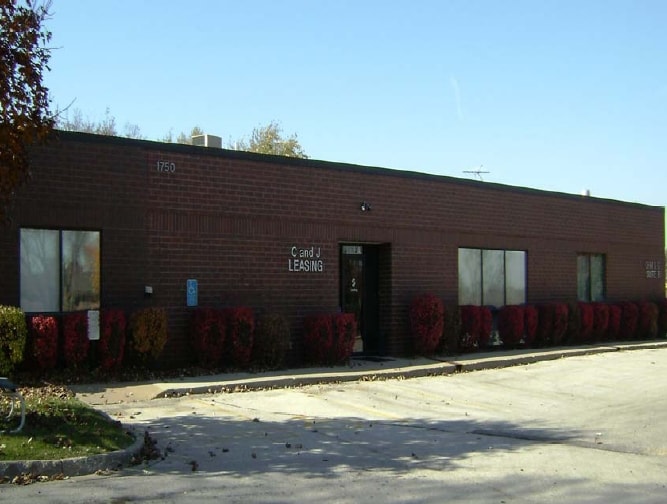 1750 28th St, West Des Moines, IA for lease Primary Photo- Image 1 of 5