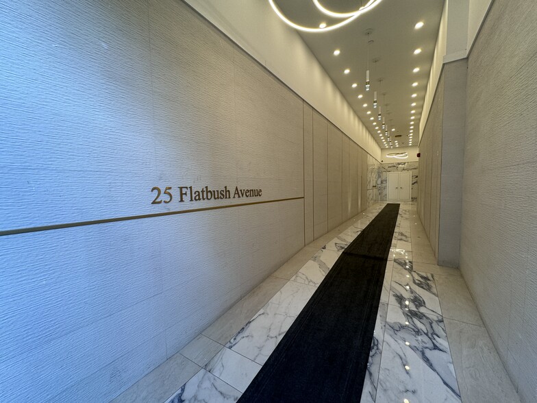 21-25 Flatbush Ave, Brooklyn, NY à louer - Photo du bâtiment - Image 1 de 20