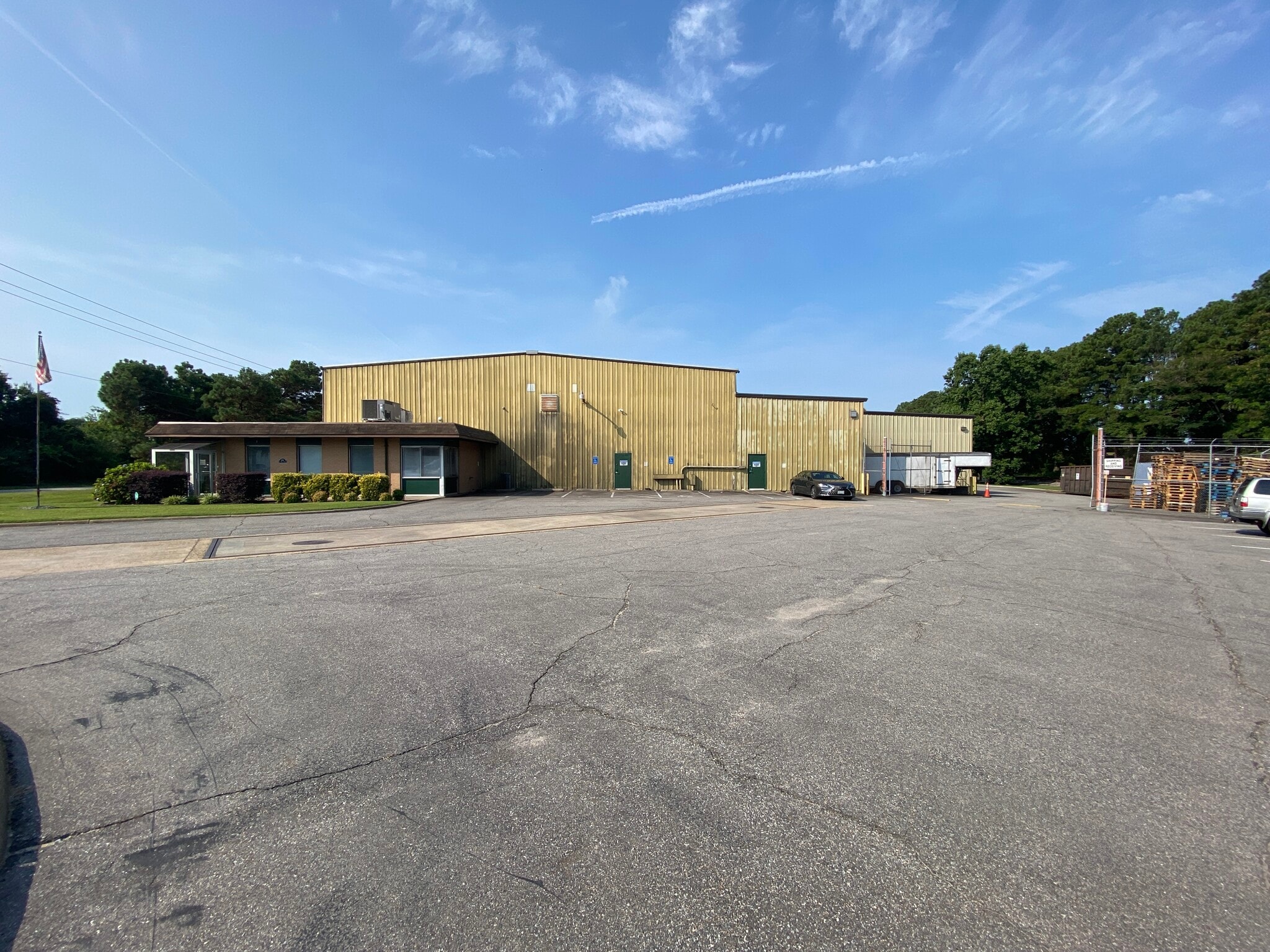 1381 Air Rail Ave, Virginia Beach, VA for sale Primary Photo- Image 1 of 15