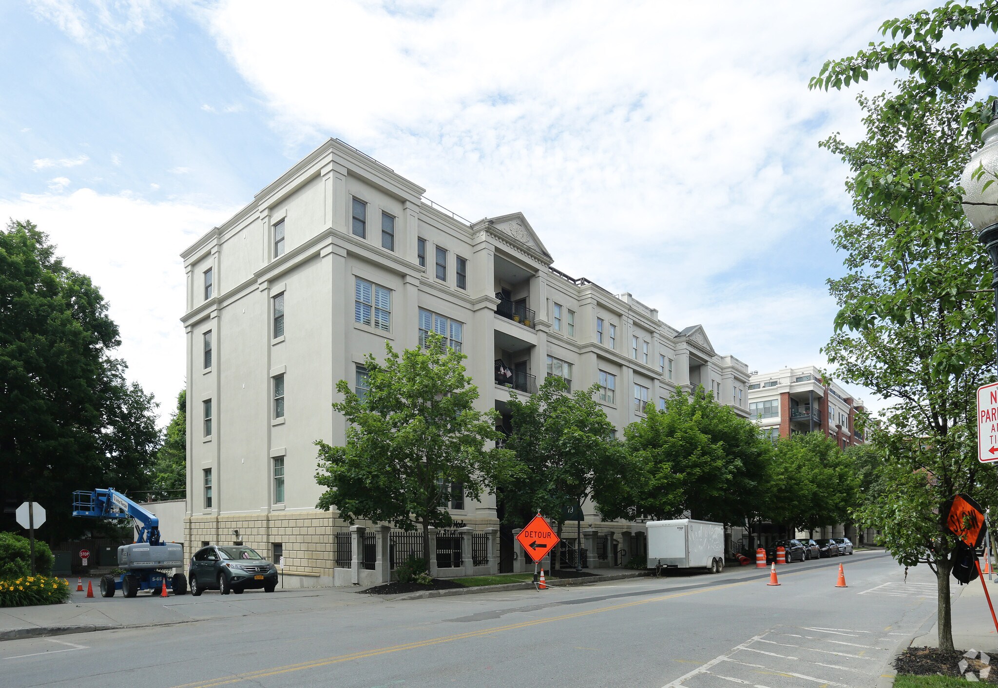 79 Railroad Pl, Saratoga Springs, NY à vendre Photo principale- Image 1 de 1