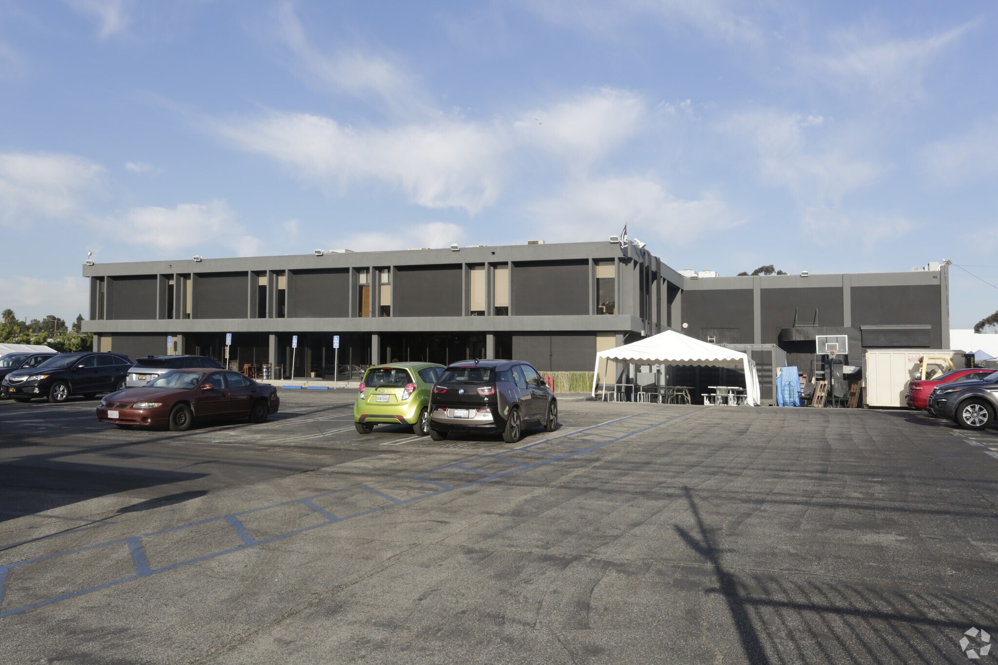 12633-12641 Beatrice St, Los Angeles, CA à louer Photo du bâtiment- Image 1 de 2