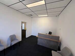 43 Danaher Dr, South Morang for lease Interior Photo- Image 1 of 3