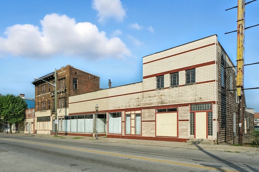 6105-6117 Vine St, Cincinnati, OH for sale - Building Photo - Image 3 of 51