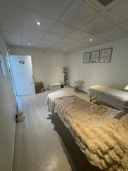 Flex in Vigneux-sur-Seine for lease - Interior Photo - Image 2 of 5