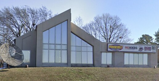 4225 Frontage Rd, Fayetteville, AR à vendre - Photo du bâtiment - Image 2 de 5