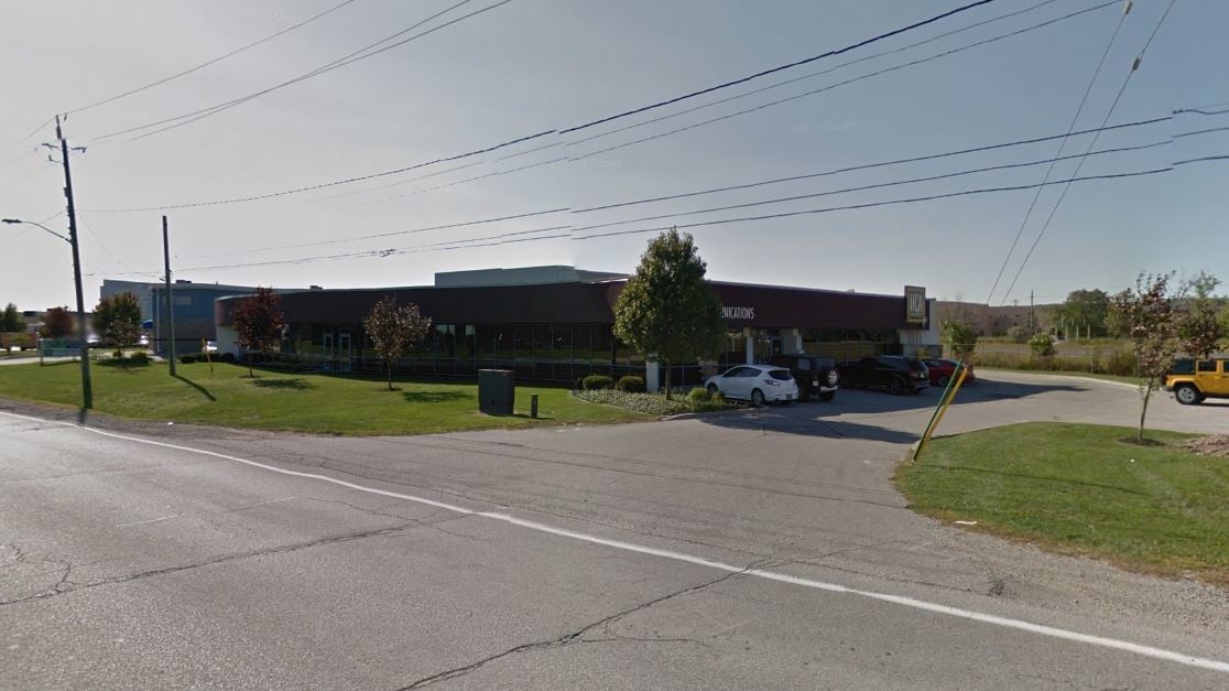 4600 Rhodes Dr, Windsor, ON for lease Primary Photo- Image 1 of 3