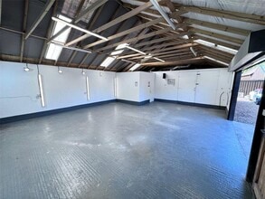 Lower Rd, Hockley for lease Interior Photo- Image 1 of 6