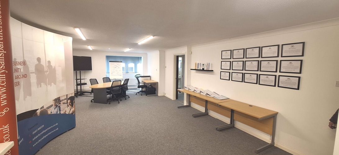 Harwood Rd, Horsham à vendre Photo intérieure- Image 1 de 2