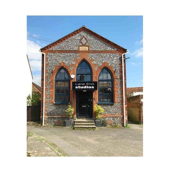 High St, Lane End for lease - Building Photo - Image 1 of 4