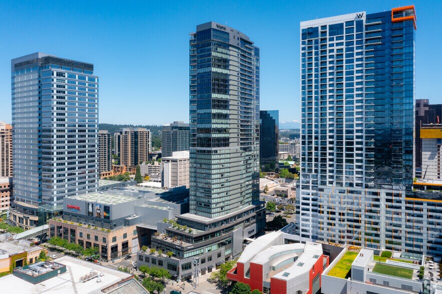 600 Bellevue Way NE, Bellevue, WA à louer - Photo principale - Image 2 de 6